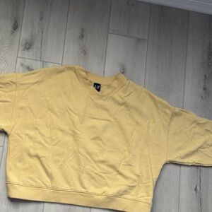 Gap women’s sweatshirt